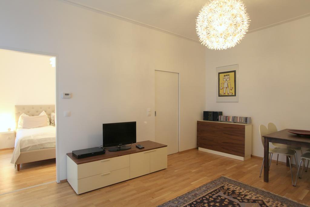 Moderne Stadtwohnung Mit Balkon Βιέννη Δωμάτιο φωτογραφία
