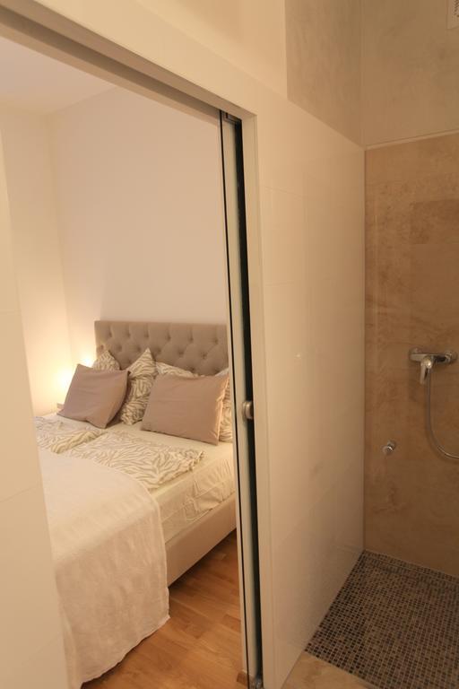 Moderne Stadtwohnung Mit Balkon Βιέννη Δωμάτιο φωτογραφία